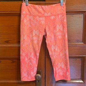 Alo Yoga Airbrush Capri Leggings